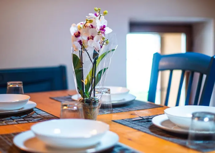 Il Nettuno Stile Rustico In Centro Citta