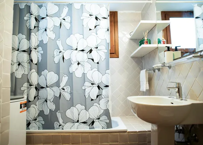 Il Nettuno Stile Rustico In Centro Citta Trydent