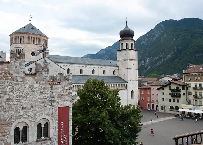 Il Nettuno Stile Rustico In Centro Citta * Trydent